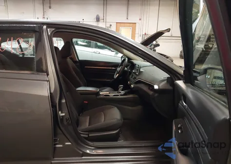 2021 Nissan Altima Sv Fwd z USA, uszkodzony, nr VIN 1N4BL4DV1MN395933